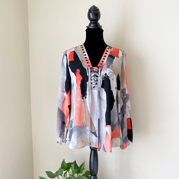 Gorgeous Work Blouse - Picture 3 of 3